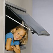 131781_102.jpg?1704378266_1